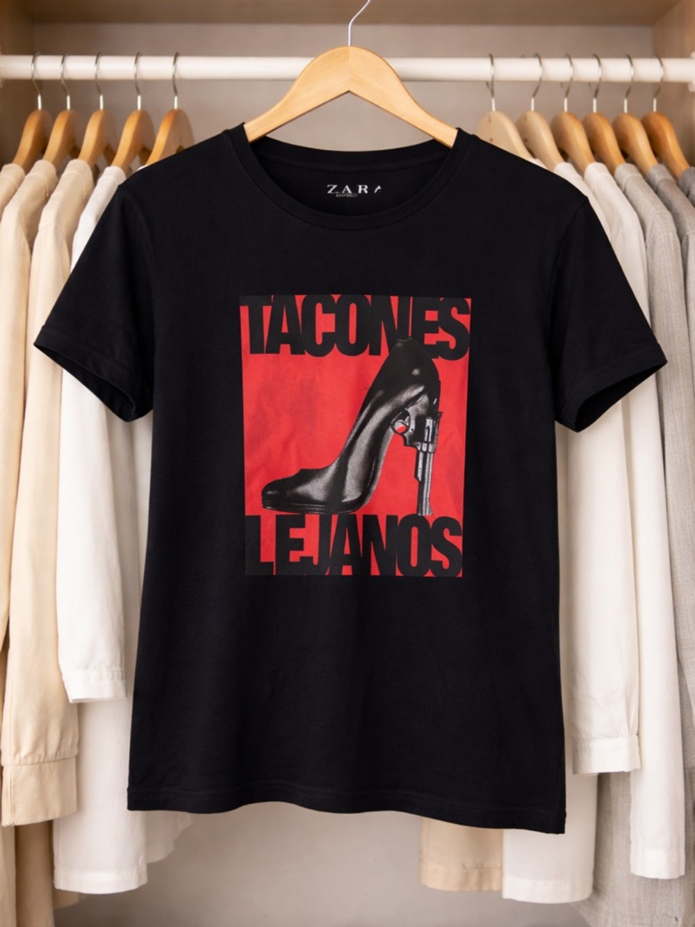 Zara Man Tacones Lejanos Graphic Tee Black Red Medium Edgy Streetwear T Shirt